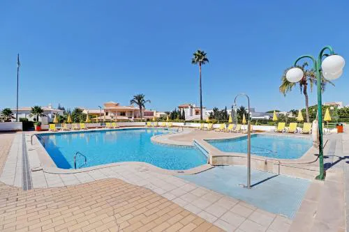 Albufeira Concept 2 With Pool by Homing
