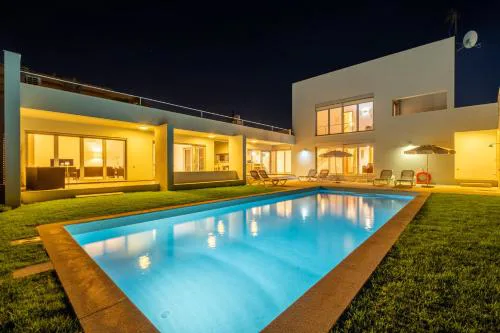 Villa L