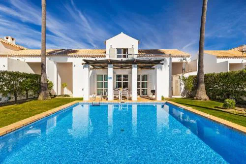 Villa Luz do Atlantico by OCvillas