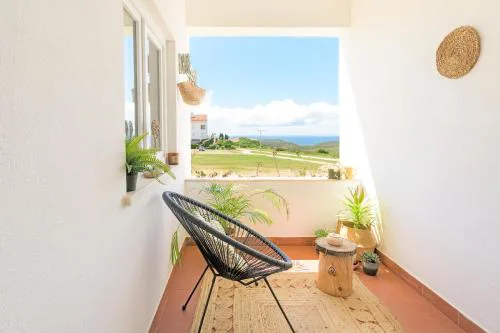 Bela Vista_Cozy Apt With Sea View