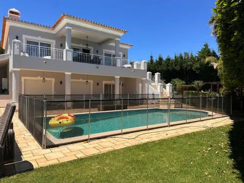 Casa de Mel, with a sea view
