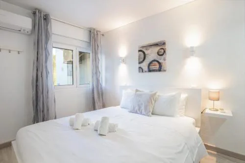 #109 Zélio House by Home Holidays