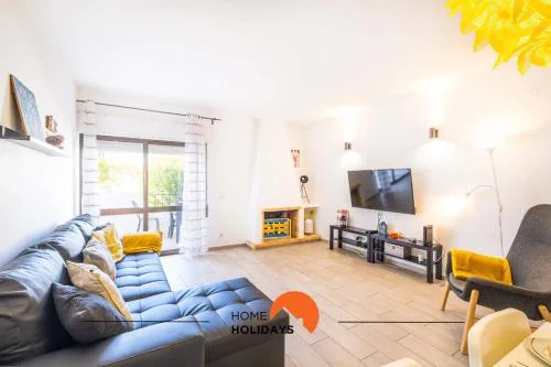 #112 Oura Apartment Pool & Nightlife