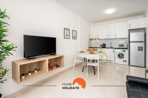 #162 Sumertime Flat by Home Holidays