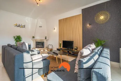#257 Villa Sun & Sea by Home Holidays