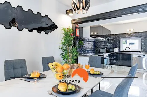 #266 Luxury Villa Jacuzzy & Premium Stay
