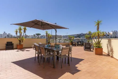 #353 T2 Apartment Central Albufeira Pool & Terrace