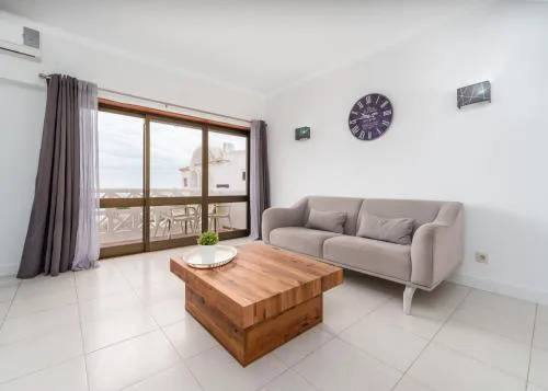 404 - Oura - 2 Bedroom - Sea View