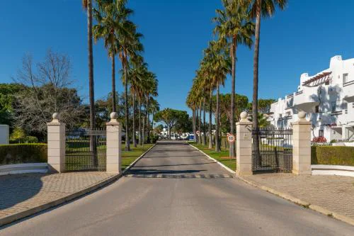 Albufeira Balaia Golf Vilage 5 With Pool by Homing