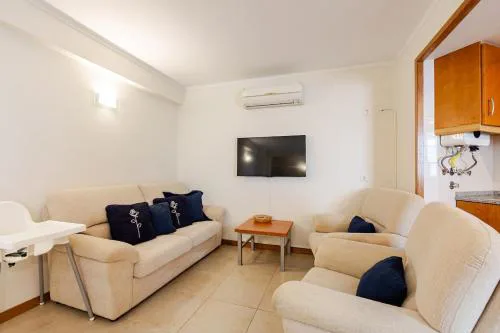 Albufeira Coast Apartment by Double Ninety Stays