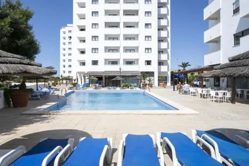 Albufeira Olympics 1BR Apartment with Pool & Balcony, by Hopstays