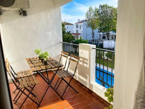 Apartamento Luminoso com Piscina e Estacionamento em Albufeira no Algarve