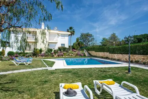Apartment 1A Gale Garden by Algarve Villa Holidays