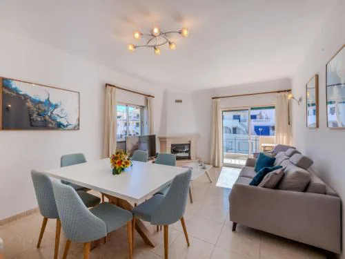 Apartment Sunny Escape - VIP Properties by Interhome