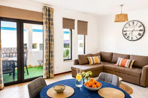 Appartement familial avec piscine à Santa Eulália, Albufeira