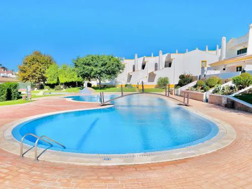 Beautiful Vila Rafaella, walk distance to beaches