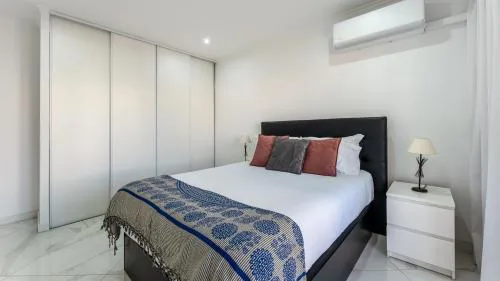 Bright 1BDR Flat in Albufeira by LovelyStay