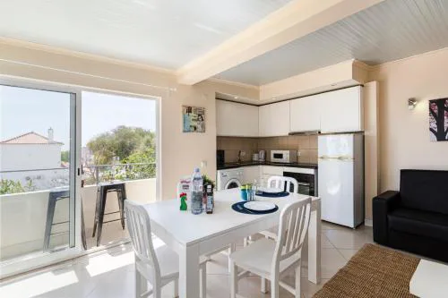Budget Beach Center B5