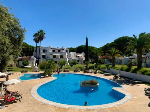 Casa da Balaia - sol, praia, piscina, golf e ténis