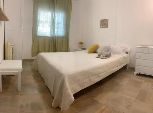 Casa Oura Praia located 100 metres from the beach