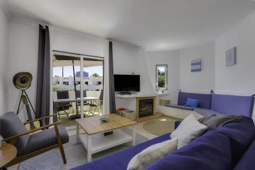 CLUB ALBUFEIRA - 2 bedroom apartment, air conditioning and pools