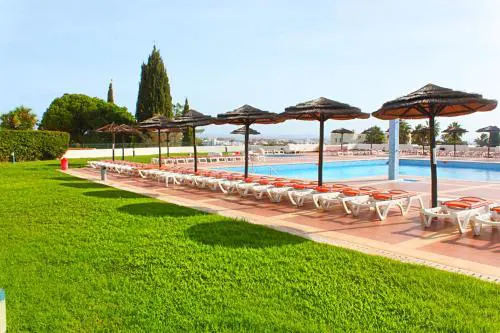 Cozy and Stylish Studio Apt - just 800m from the beach