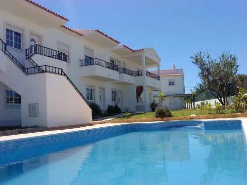 Deluxe Apartment E