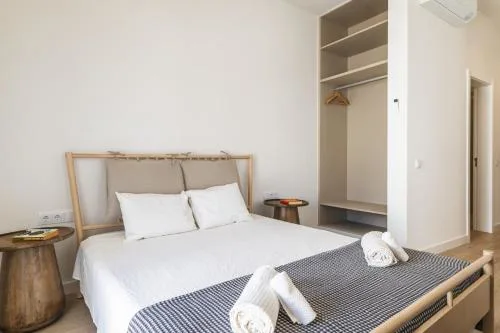 Downtown Studio Apartment F - 150m from the Beach