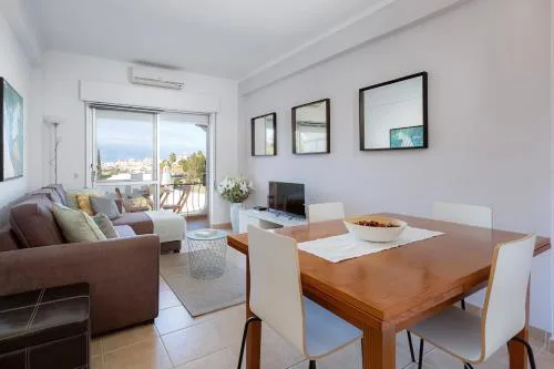 ELI FLAT just few steps from the Strip in Albufeira
