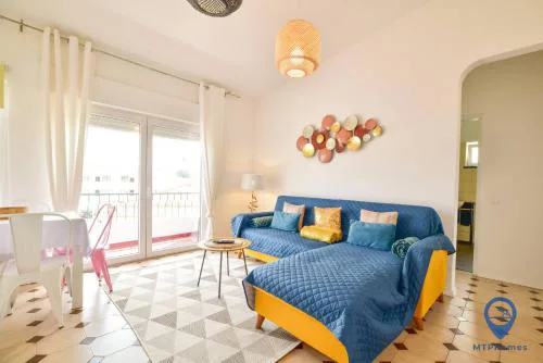 Eva Andorinha 5 Pax by MTPhomes