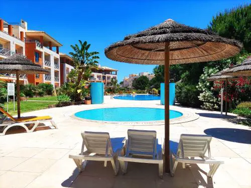 Fabulous Sunny Pool&Garden Condo by BeCherish