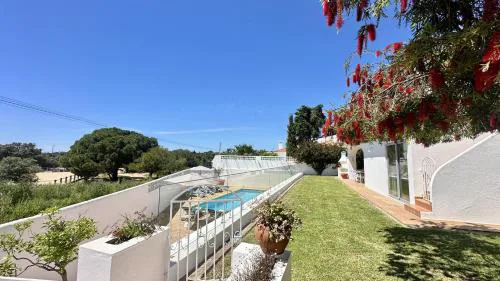 Felicidade - Private Heated Pool - 8 Guests - Albufeira