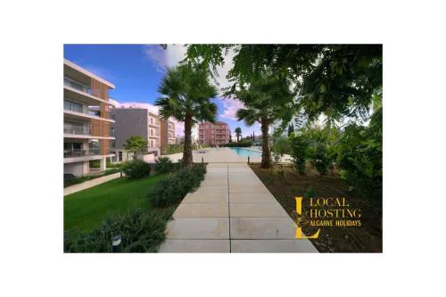 Green Garden Luxury Suite by Localhosting