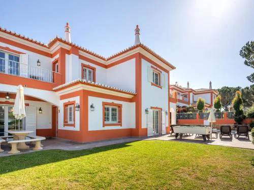 Holiday Home 4-Schlafzimmer-Villa R2- Garten- Pool- Strand by Interhome