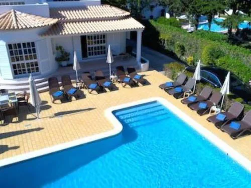 Holiday Home Villa mit 6 Schlafzimmern- Familie- Gruppen- Strand- Pool- Garten by Interhome