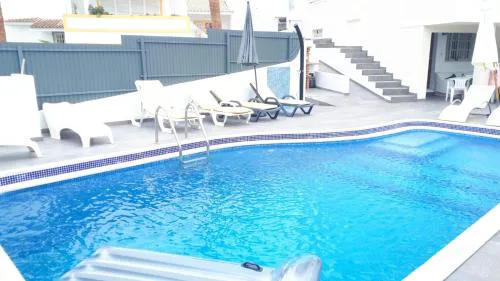 Marina Vila Apartment with Pool