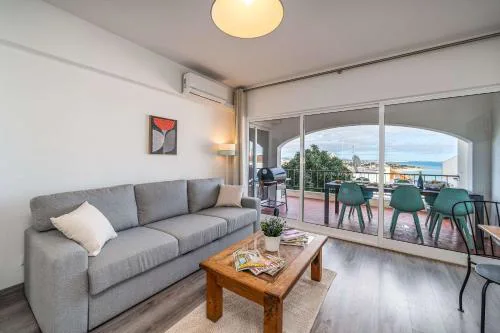Panoramic Sea Views & Balcony BBQ by HostWise