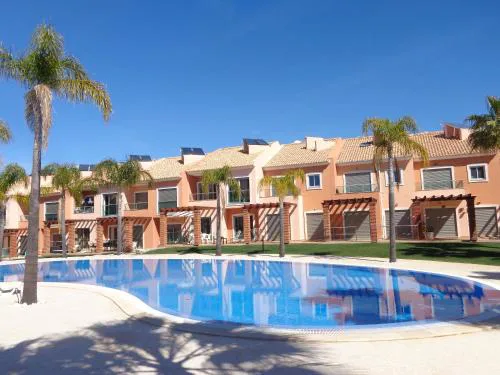 Santa Maria N - Shared Pool - 6 Guests - Albufeira