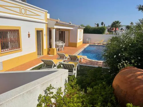 Villa Ana