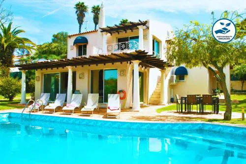 Villa Bogota - Moradia acolhedora com piscina aquecível e BBQ