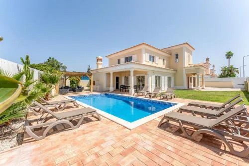 Villa Castelo by Algarve Holidays