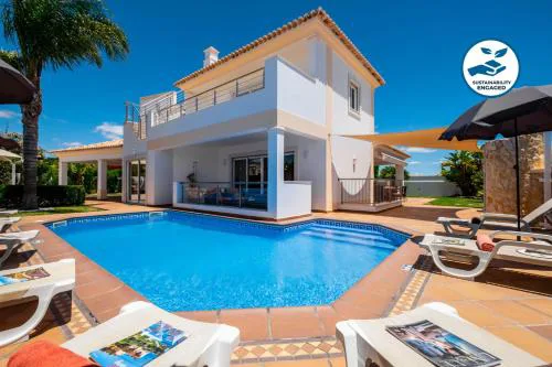 Villa Laguna - Moradia relaxante com piscina aquecível e BBQ - Albufeira