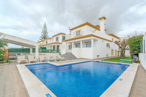 Villa Monica - POOL HEATED - By Algarkasa
