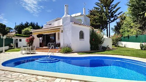 Villa Palmeira Galé Beach