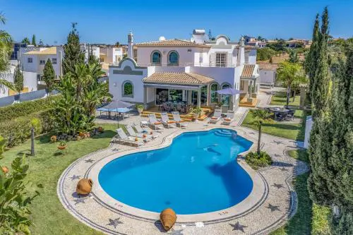 Villa Quinta da Vinha by Villa Plus