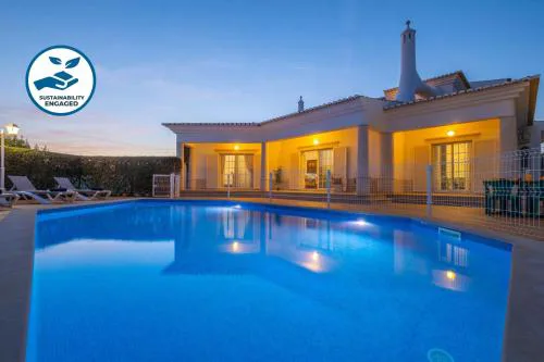 Villa Rose Bay - Refúgio familiar com piscina aquecível e BBQ em Albufeira