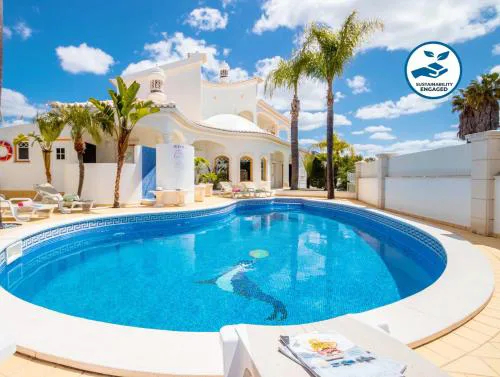 Villa Samoa - Moradia com piscina aquecível e BBQ em Albufeira