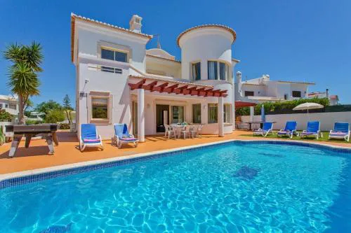 Villa Susana by Villa Plus