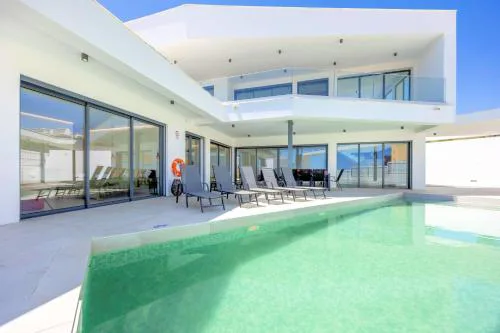 Villa Vista Albufeira Sea Views Heated Pool Walk To Marina