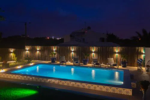 villa yvonne,private pool,private parking 1,7 km from the beach
